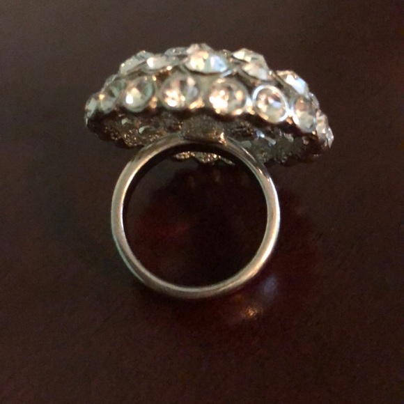 Fun faux diamond cocktail ring - Picture 3 of 3